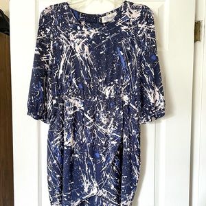 Satin blue dress. Size M. Lightly worn. In perfect condition.